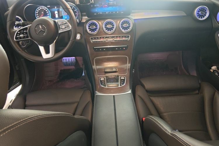 Used Mercedes-Benz GLC 2020 GLC 300 L 4MATIC Dynamic Edition Center Console