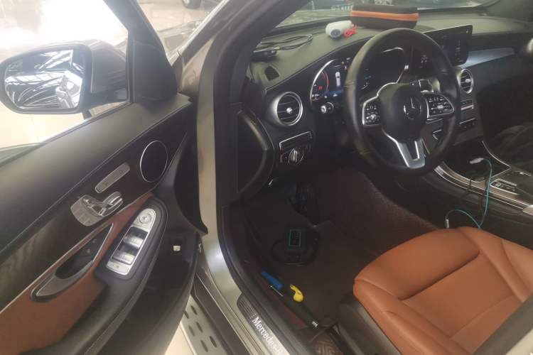 Used Mercedes-Benz GLC 2020 Facelift GLC 300 L 4MATIC Dynamic Edition Driver Seat