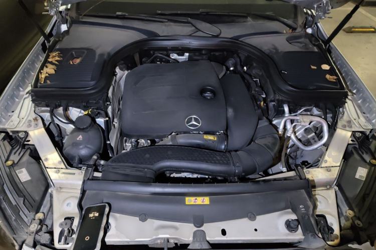 Used Mercedes-Benz GLC 2020 GLC 300 L 4MATIC Dynamic Edition Engine Bay