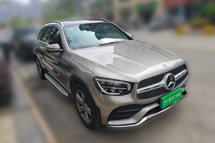 Used Mercedes-Benz GLC 2020 GLC 260 L 4MATIC Luxury Model Front Right 45 Deg
