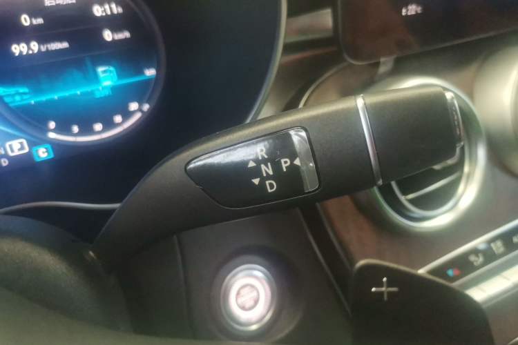 Used Mercedes-Benz GLC 2020 Facelift GLC 300 L 4MATIC Dynamic Edition Gear Lever