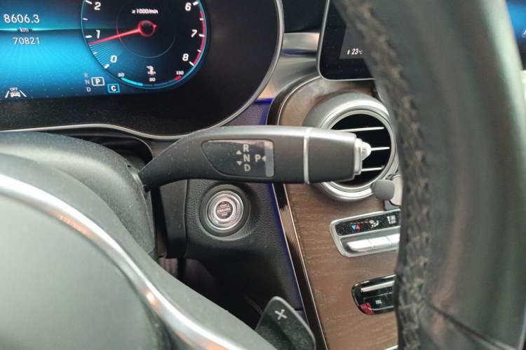 Used Mercedes-Benz GLC 2020 GLC 300 L 4MATIC Dynamic Edition Gear Lever