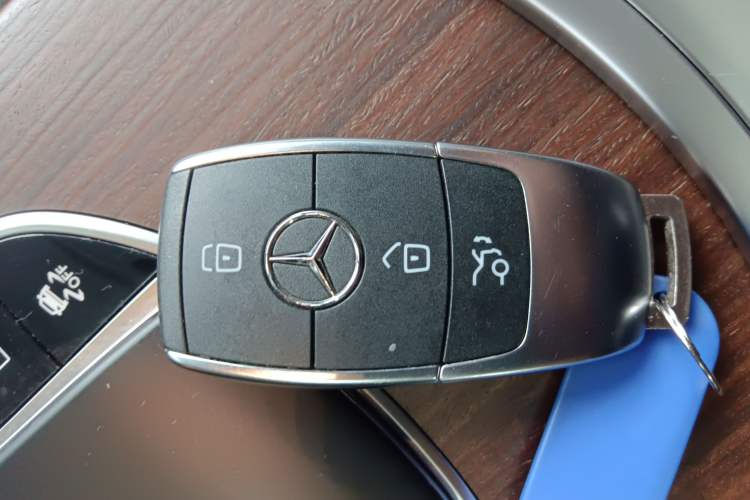 Used Mercedes-Benz GLC 2020 GLC 300 L 4MATIC Luxury Model Interior 1