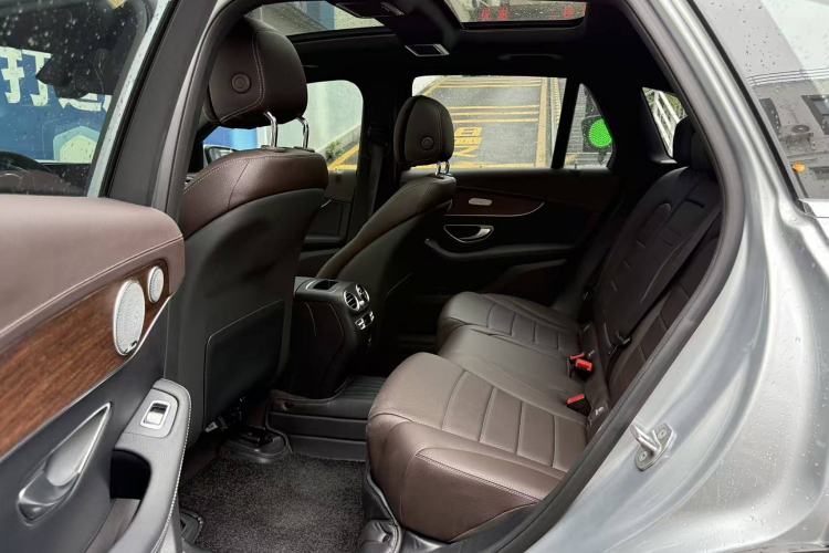 Used Mercedes-Benz GLC 2020 GLC 300 L 4MATIC Dynamic Edition Interior 5