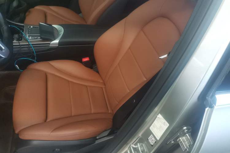 Used Mercedes-Benz GLC 2020 Facelift GLC 300 L 4MATIC Dynamic Edition Left Front Seat