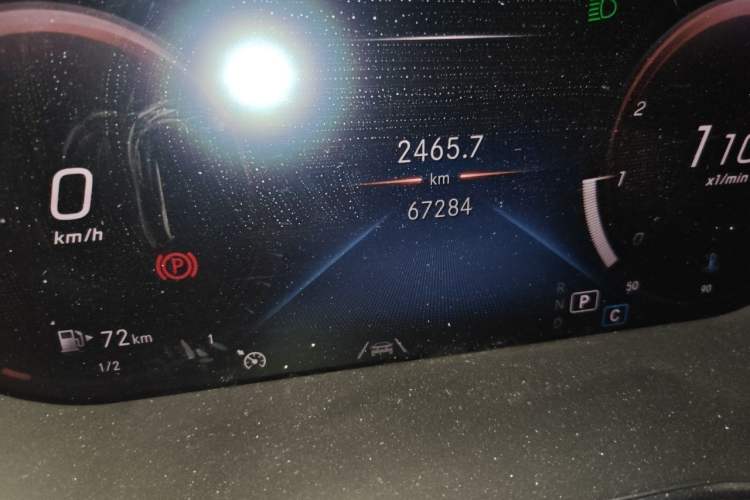 Used Mercedes-Benz GLC 2020 Facelift GLC 300 L 4MATIC Dynamic Edition Odometer Close Up