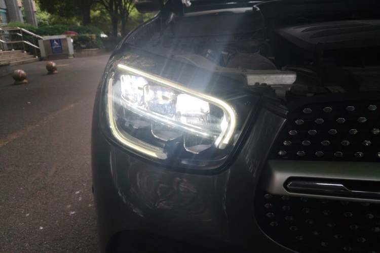 Used Mercedes-Benz GLC 2020 Facelift GLC 300 L 4MATIC Dynamic Edition Right Front Headlight