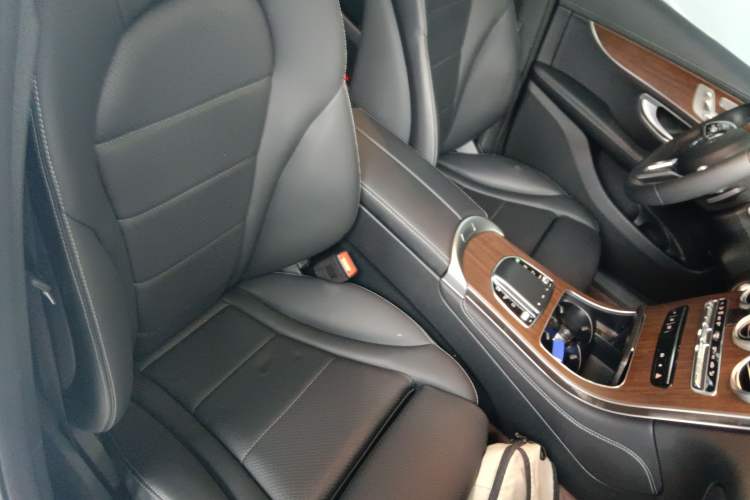 Used Mercedes-Benz GLC 2020 GLC 300 L 4MATIC Luxury Model Right Front Seat