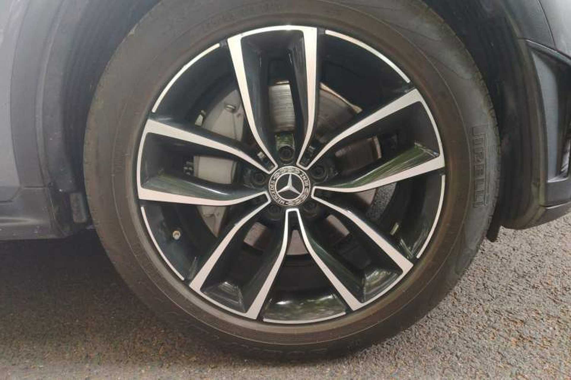 Used Mercedes-Benz GLC 2020 Facelift GLC 300 L 4MATIC Dynamic Edition Right Front Wheel Hub