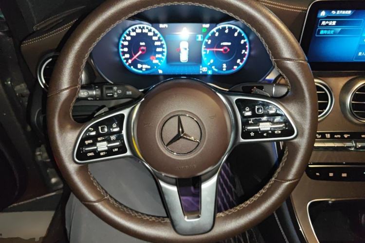 Used Mercedes-Benz GLC 2020 Facelift GLC 260 L 4MATIC Luxury Edition Steering Wheel