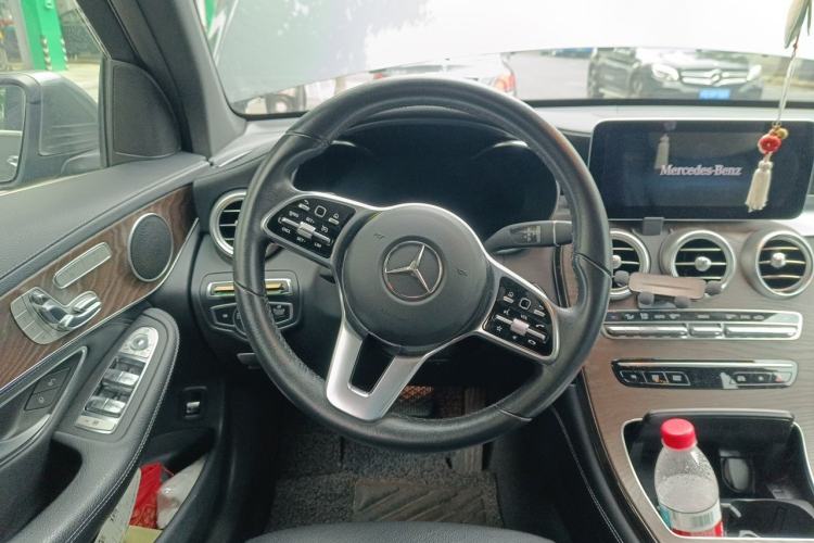 Used Mercedes-Benz GLC 2020 GLC 300 L 4MATIC Dynamic Edition Steering Wheel