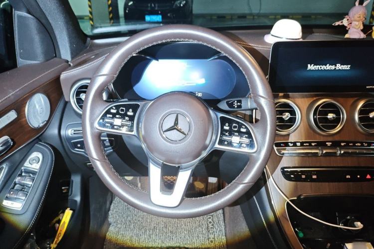 Used Mercedes-Benz GLC 2020 Facelift GLC 300 L 4MATIC Dynamic Edition Steering Wheel