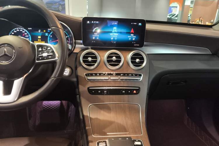 Used Mercedes-Benz GLC 2020 GLC 300 L 4MATIC Luxury Model Audio And AC Panel