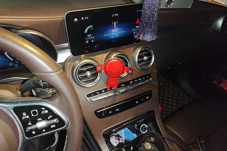 Used Mercedes-Benz GLC 2020 GLC 260 L 4MATIC Luxury Model Audio And AC Panel