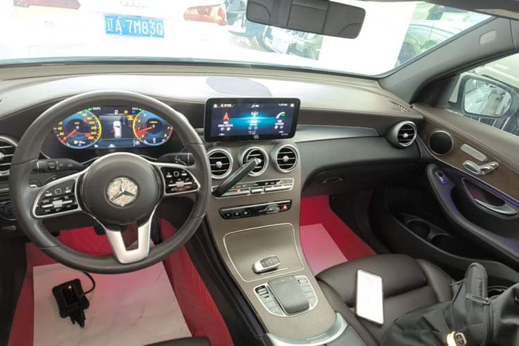 Used Mercedes-Benz GLC 2020 GLC 300 L 4MATIC Dynamic Edition Audio And AC Panel