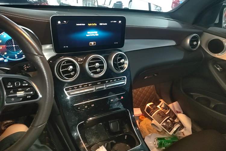 Used Mercedes-Benz GLC 2020 Facelifted GLC 260 L 4MATIC Dynamic Edition Audio And AC Panel