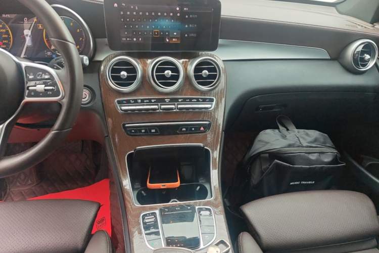 Used Mercedes-Benz GLC 2020 Facelift GLC 300 L 4MATIC Dynamic Edition Audio And AC Panel