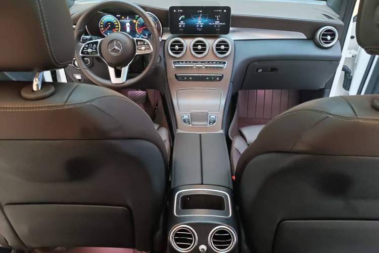 Used Mercedes-Benz GLC 2020 GLC 260 L 4MATIC Luxury Model Audio And AC Panel