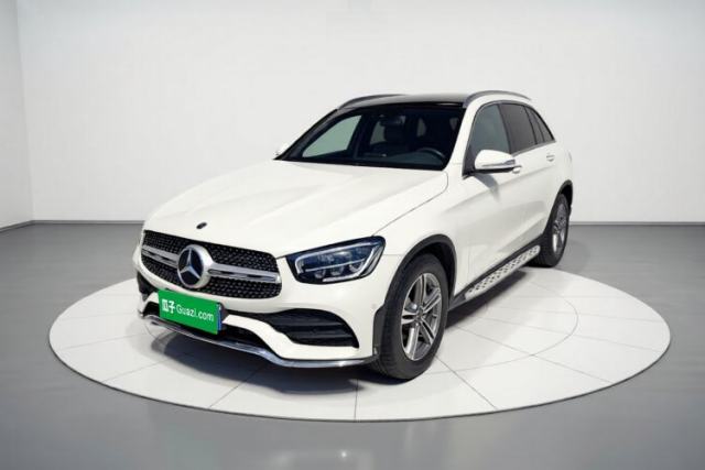 Ojetý Mercedes-Benz GLC 2020 GLC 260 L 4MATIC Luxury Model