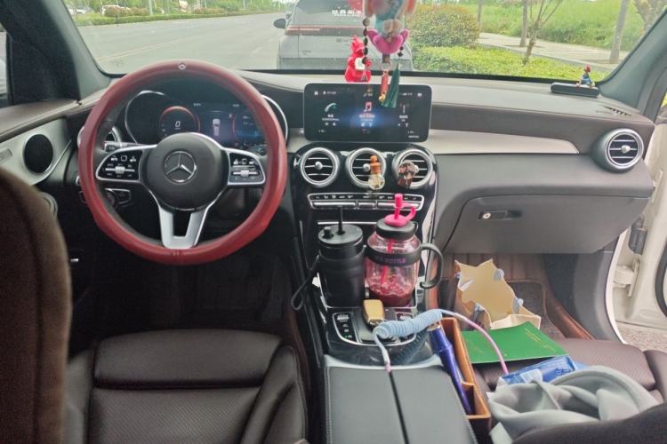 Used Mercedes-Benz GLC 2020 Facelifted GLC 260 L 4MATIC Dynamic Edition Center Console