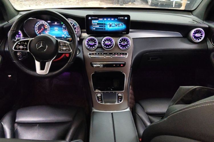 Used Mercedes-Benz GLC 2020 GLC 300 L 4MATIC Dynamic Edition Center Console