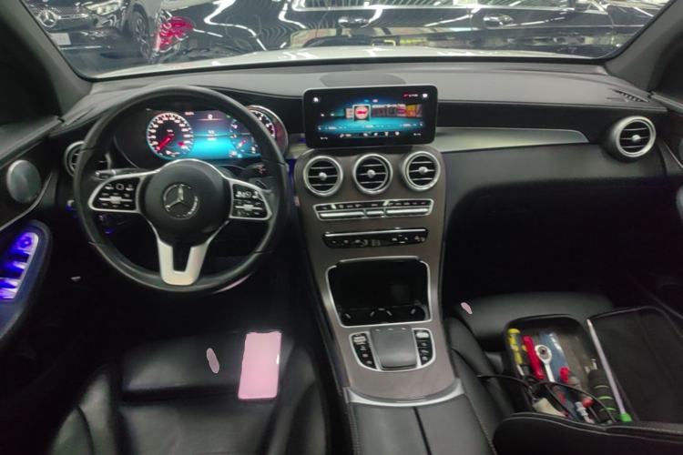 Used Mercedes-Benz GLC 2020 GLC 260 L 4MATIC Luxury Model Center Console