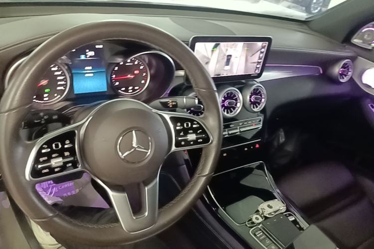 Used Mercedes-Benz GLC 2020 GLC 260 L 4MATIC Dynamic Model Center Console