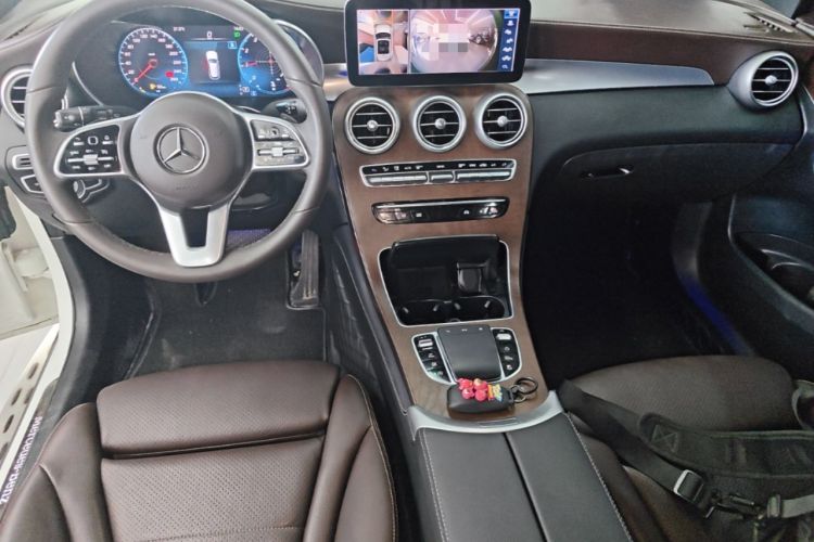 Used Mercedes-Benz GLC 2020 Facelift GLC 260 L 4MATIC Luxury Edition Center Console