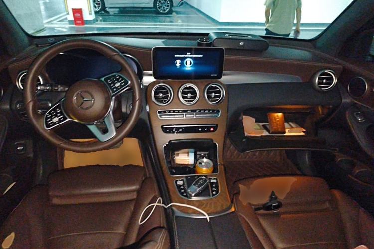 Used Mercedes-Benz GLC 2020 GLC 260 L 4MATIC Luxury Model Center Console