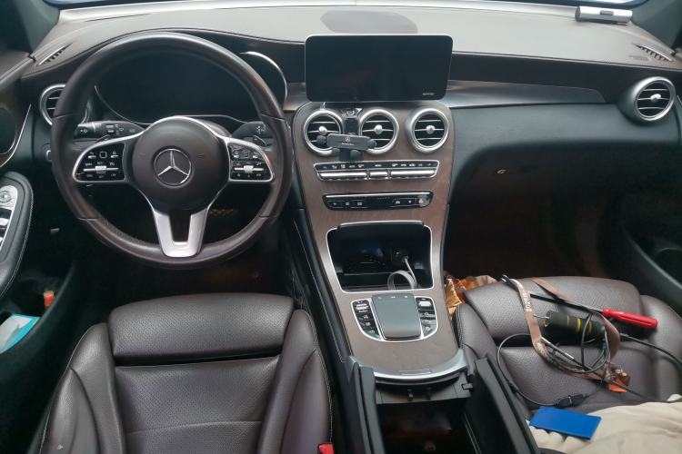 Used Mercedes-Benz GLC 2020 GLC 260 L 4MATIC Luxury Model Center Console