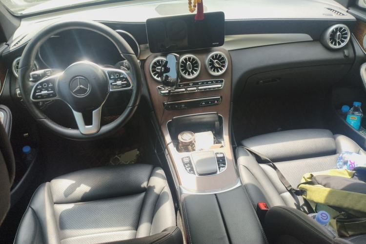 Used Mercedes-Benz GLC 2020 Facelift GLC 300 L 4MATIC Dynamic Edition Center Console