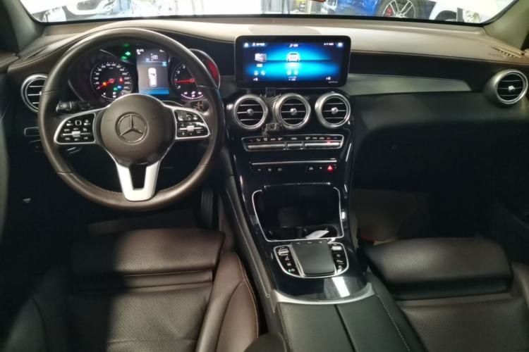 Used Mercedes-Benz GLC 2020 GLC 260 L 4MATIC Dynamic Model Center Console