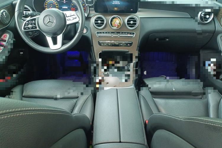 Used Mercedes-Benz GLC 2020 GLC 300 L 4MATIC Dynamic Edition Center Console
