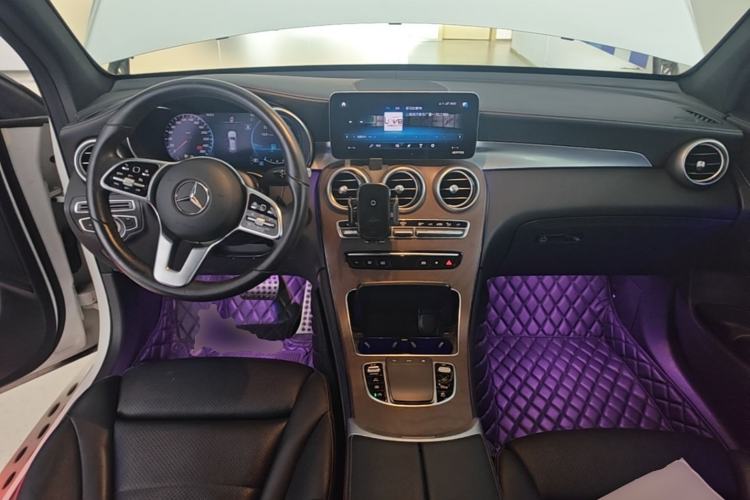 Used Mercedes-Benz GLC 2020 Facelift GLC 300 L 4MATIC Dynamic Edition Center Console