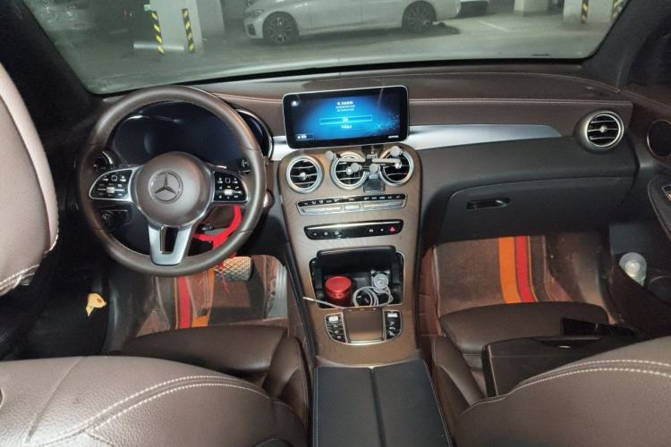 Used Mercedes-Benz GLC 2020 GLC 260 L 4MATIC Luxury Model Center Console
