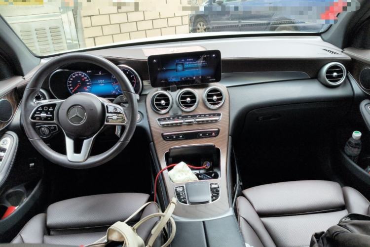 Used Mercedes-Benz GLC 2020 GLC 260 L 4MATIC Luxury Model Center Console