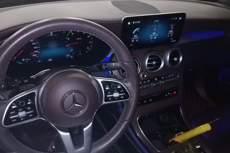 Used Mercedes-Benz GLC 2020 Facelift GLC 300 L 4MATIC Dynamic Edition Center Console