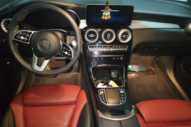 Used Mercedes-Benz GLC 2020 Facelift GLC 260 L 4MATIC Luxury Edition Center Console