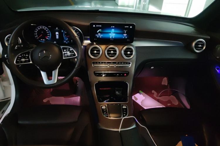 Used Mercedes-Benz GLC 2020 GLC 300 L 4MATIC Dynamic Edition Center Console