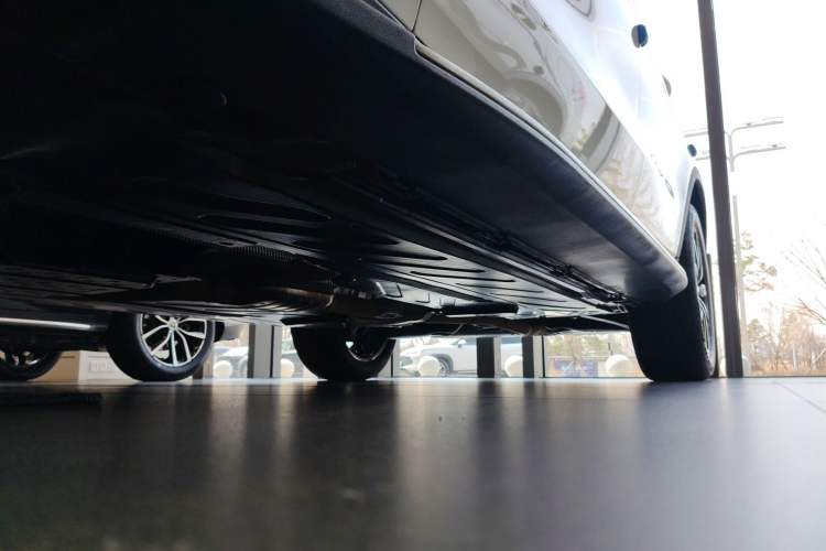 Used Mercedes-Benz GLC 2020 GLC 300 L 4MATIC Dynamic Edition Chassis Front Left