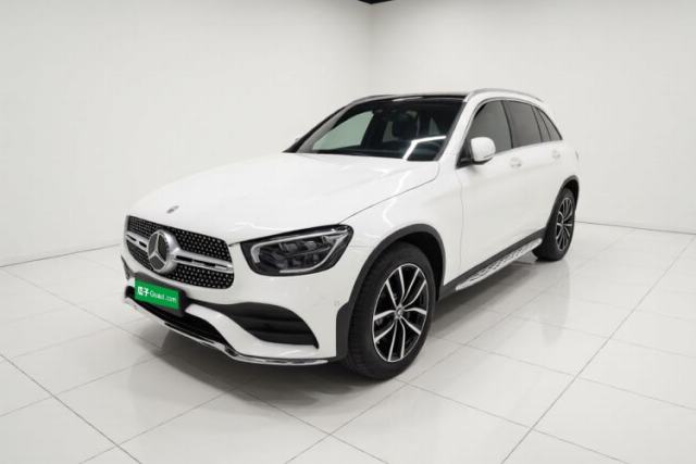 Ojetý Mercedes-Benz GLC 2020 GLC 300 L 4MATIC Dynamic Edition