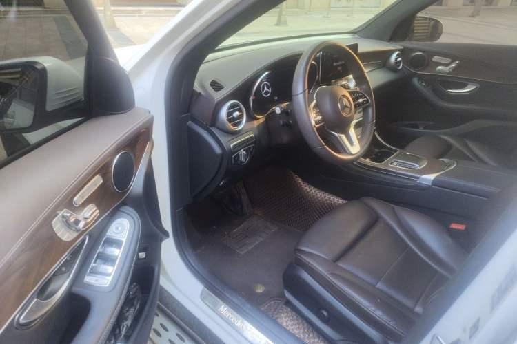 Used Mercedes-Benz GLC 2020 Facelift GLC 300 L 4MATIC Dynamic Edition Driver Seat