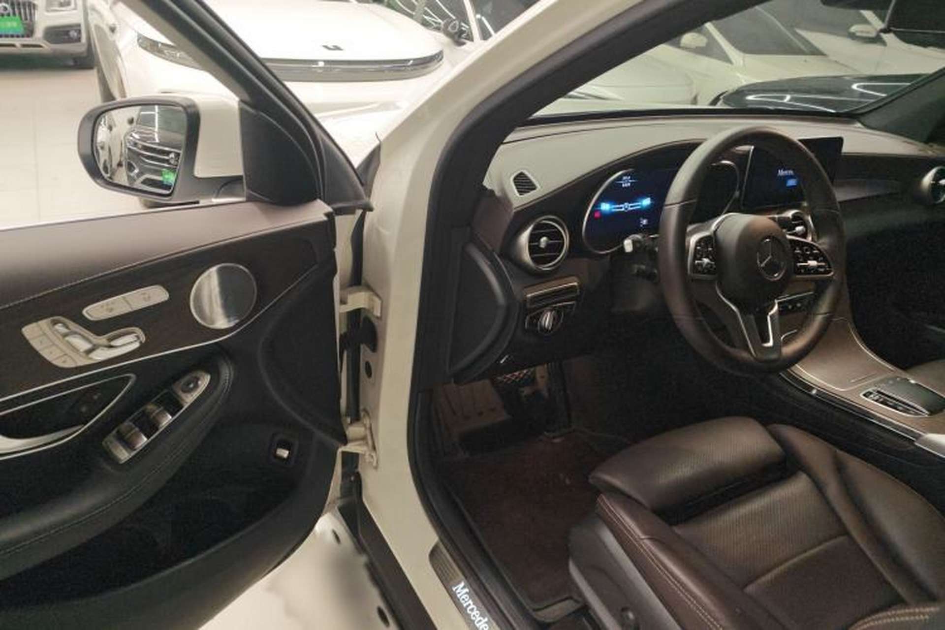 Used Mercedes-Benz GLC 2020 Facelift GLC 300 L 4MATIC Dynamic Edition Driver Seat