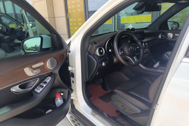 Used Mercedes-Benz GLC 2020 GLC 300 L 4MATIC Luxury Model Driver Seat
