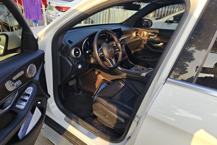 Used Mercedes-Benz GLC 2020 Facelift GLC 300 L 4MATIC Dynamic Edition Driver Seat