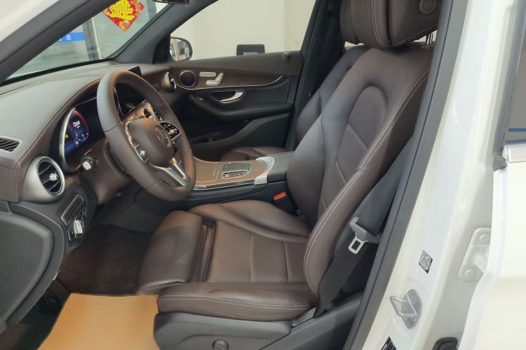 Used Mercedes-Benz GLC 2020 Facelift GLC 260 L 4MATIC Luxury Edition Driver Seat