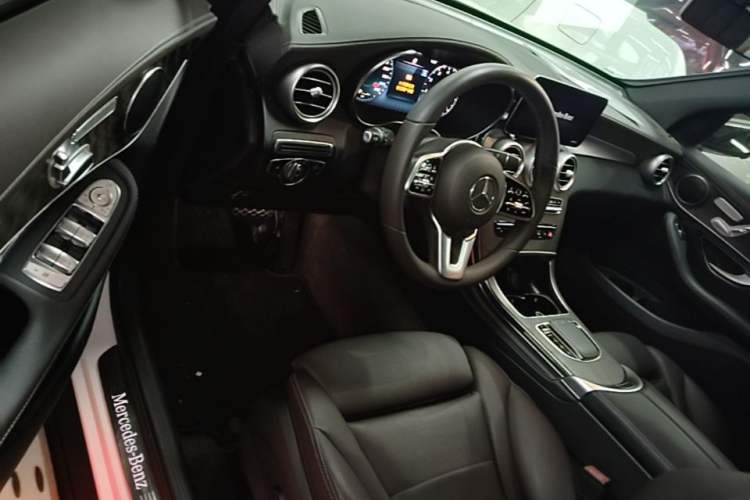 Used Mercedes-Benz GLC 2020 GLC 260 L 4MATIC Luxury Model Driver Seat