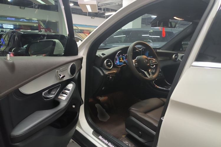 Used Mercedes-Benz GLC 2020 Facelifted GLC 260 L 4MATIC Dynamic Edition Driver Seat