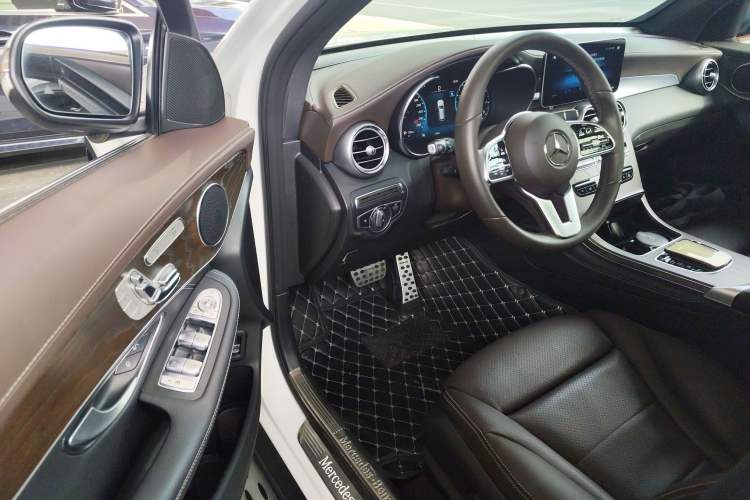 Used Mercedes-Benz GLC 2020 GLC 300 L 4MATIC Dynamic Edition Driver Seat