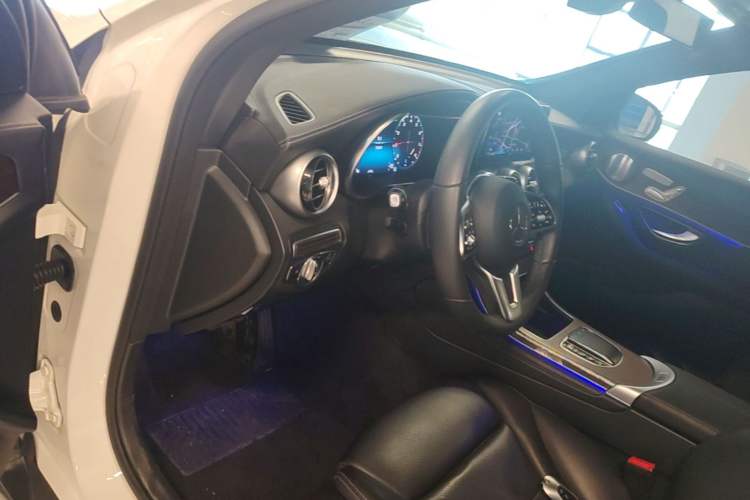 Used Mercedes-Benz GLC 2020 Facelift GLC 300 L 4MATIC Dynamic Edition Driver Seat